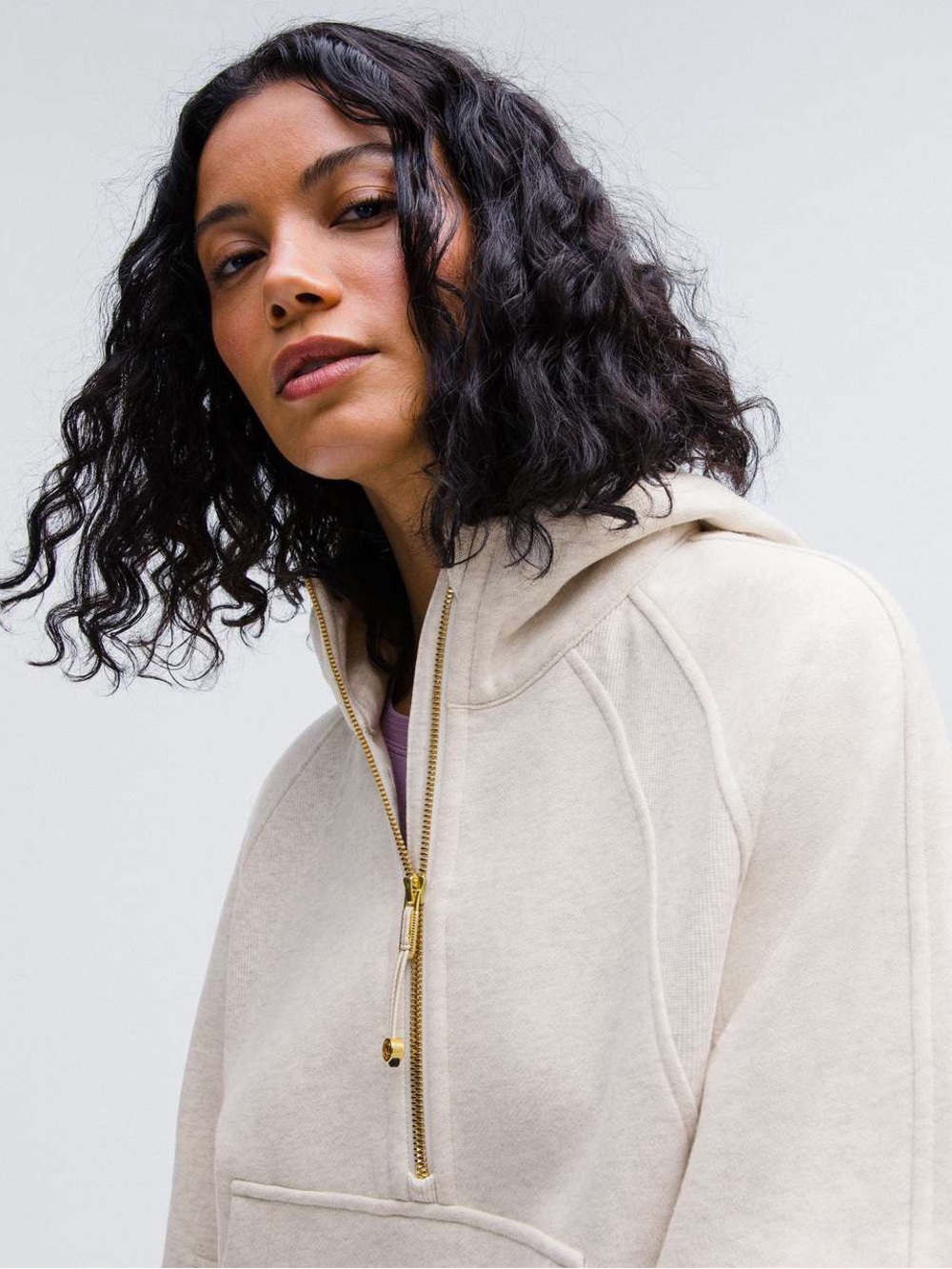 Lululemon Scuba Oversized Half-Zip Hoodie
Heathered Bone Grey / Gold XL